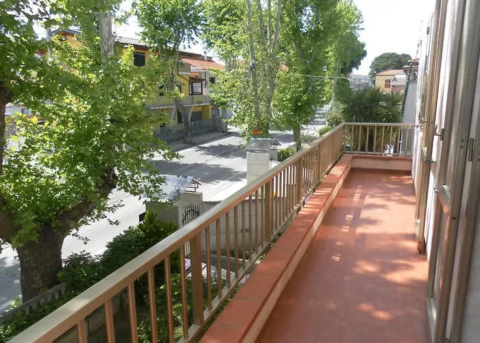 Donna Rosa 滨海弗兰卡维拉