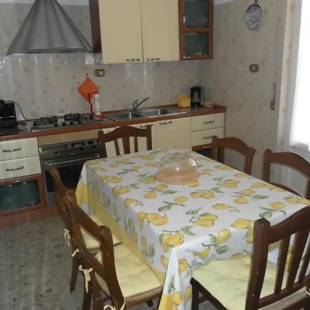 Donna Rosa Lejlighed *